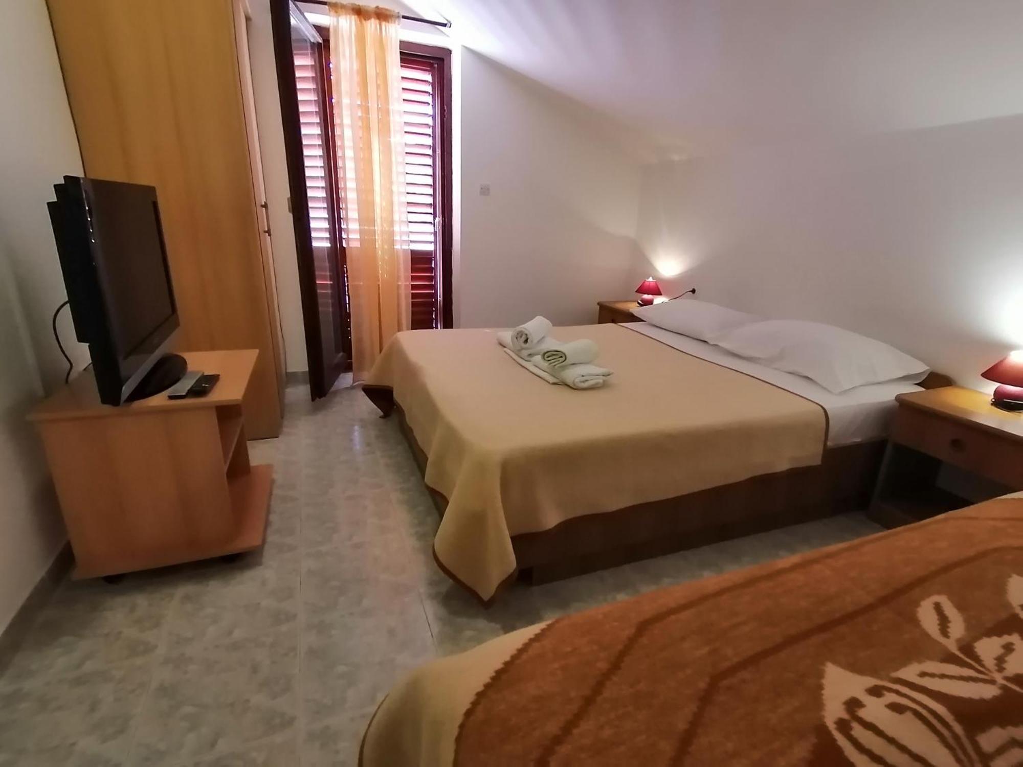 Mirjana F Apartaments Baška Zimmer foto